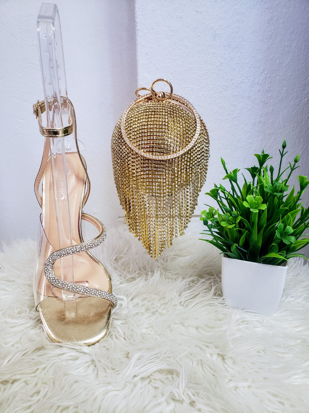 Dazzling Globe Clutch