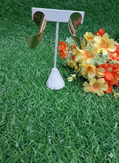 Golden Ribbon Earring