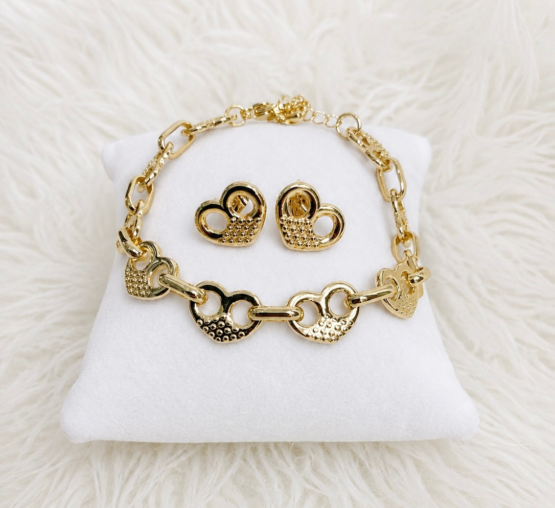 Golden Romance 4-Piece Set