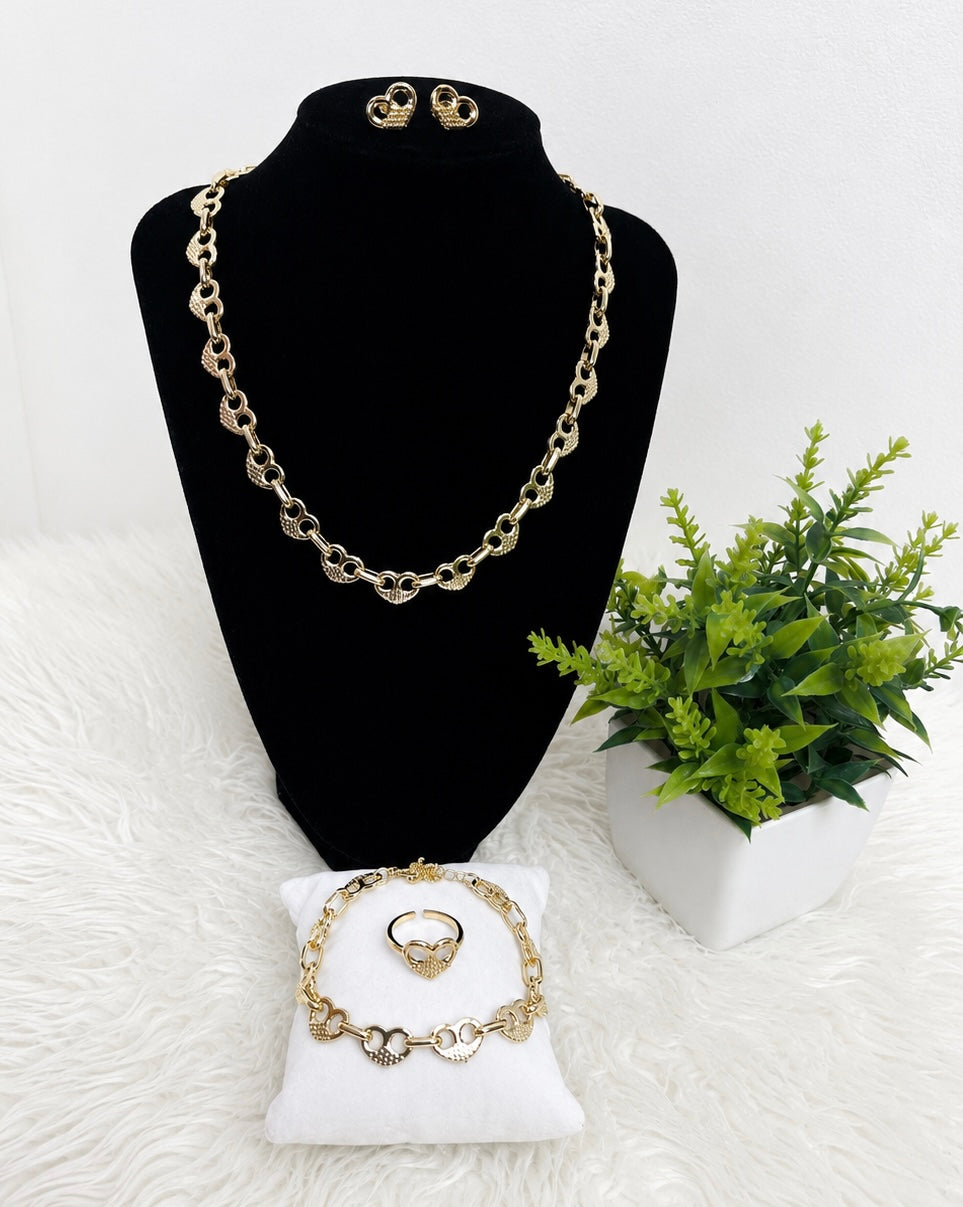 Golden Romance 4-Piece Set