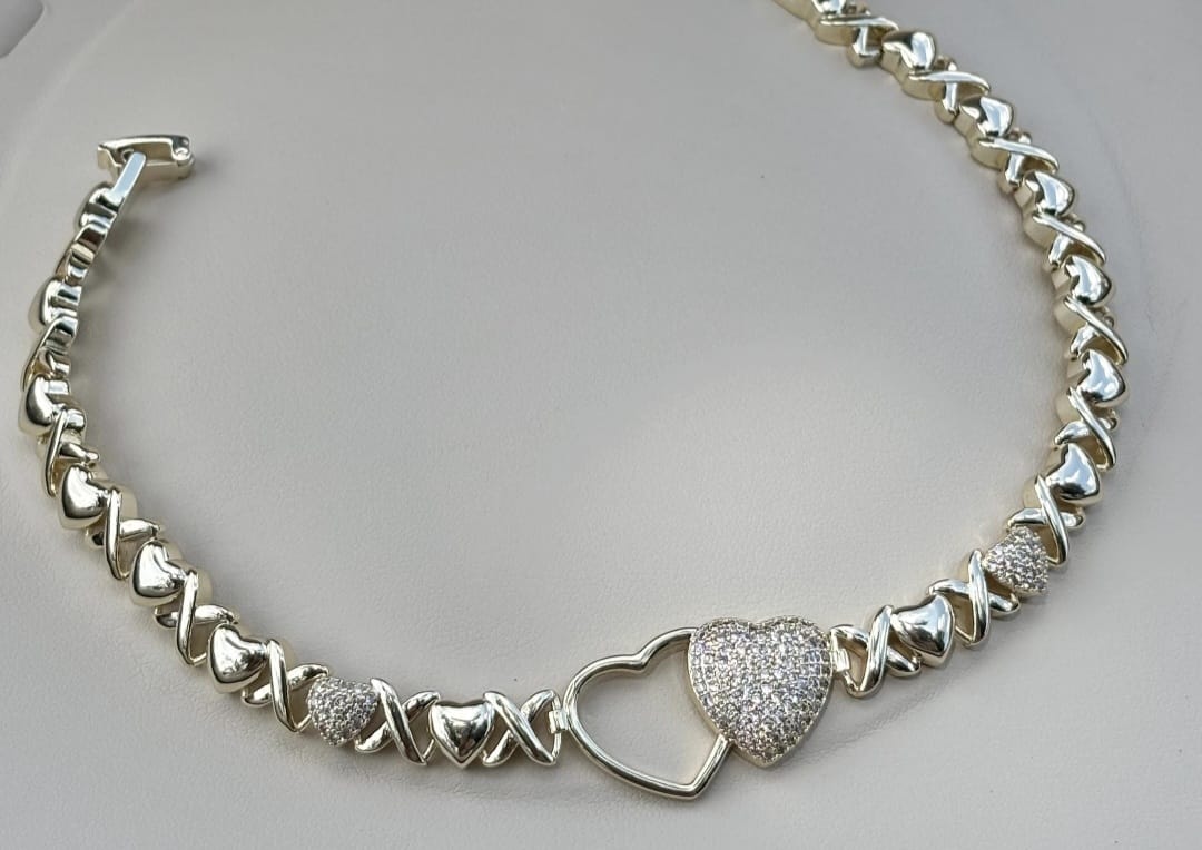 Hearts and Kisses Anklet