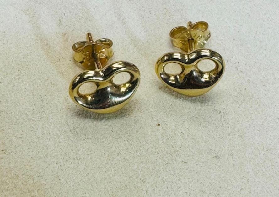 Heartfelt Puffed Stud Earrings