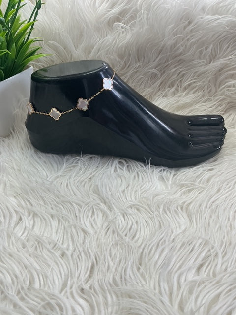 Golden Clover Anklet