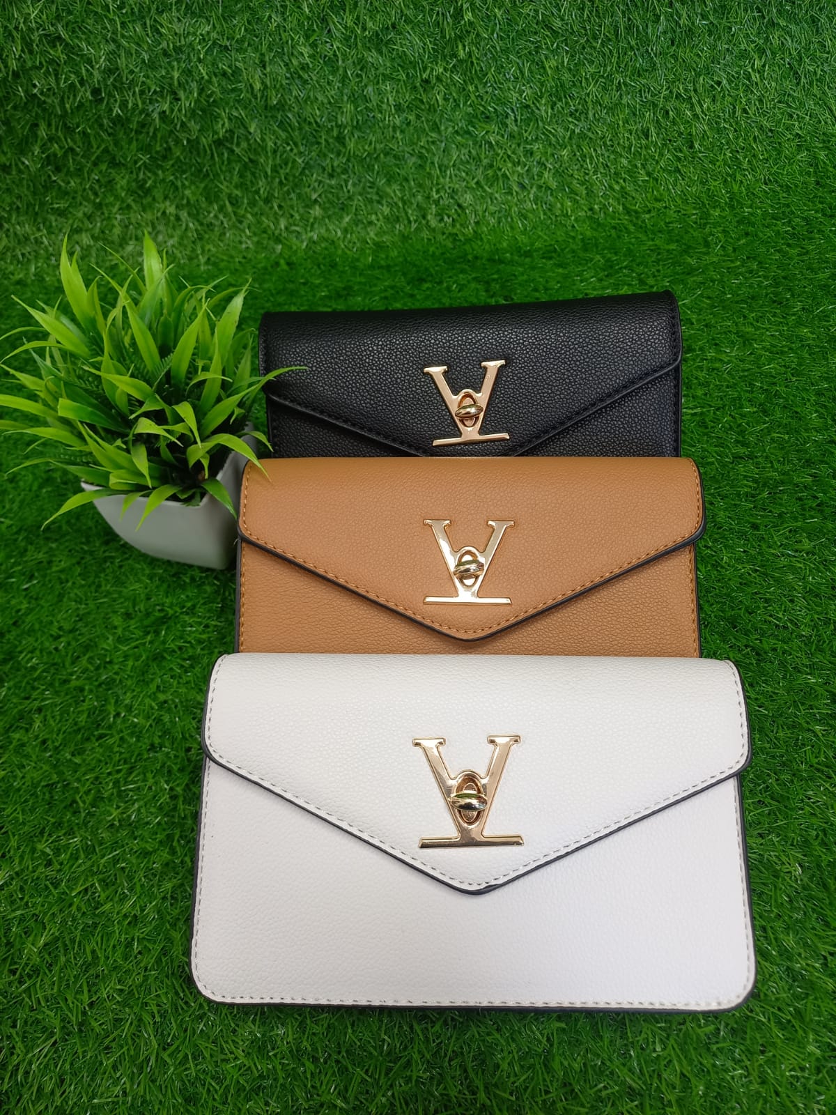 The V Envelope Crossbody